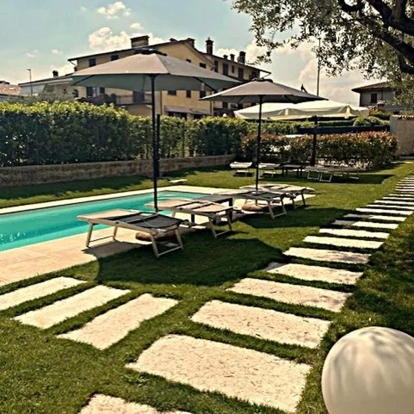 Le Logge del Garda, ξενοδοχείο σε San Felice del Benaco