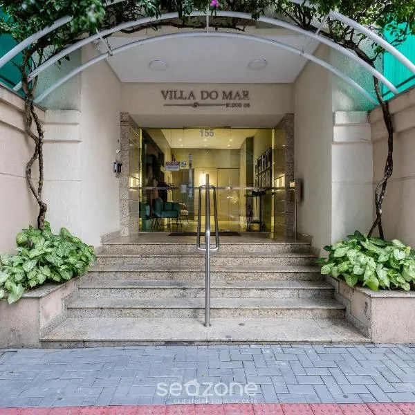 Stay steps from the sea in Meia Praia - VIM, hotel in Meia Praia