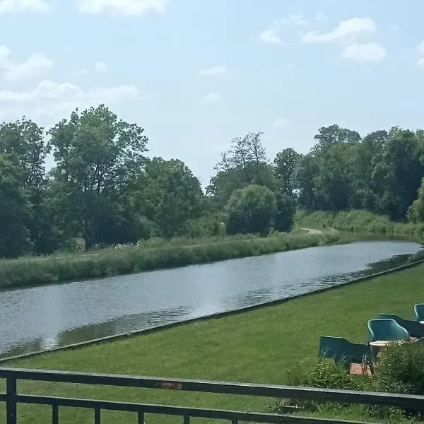 Au pont tournant, hotel v destinácii Selles