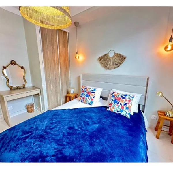 3P neuf et climatisé Nice le Port à 9mn de la mer, hotel in Nice