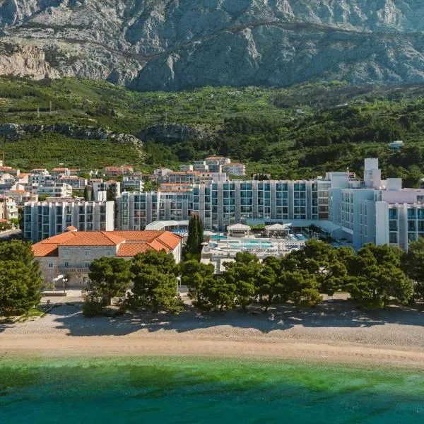 Bluesun Hotel Alga, hotel v Tučepi