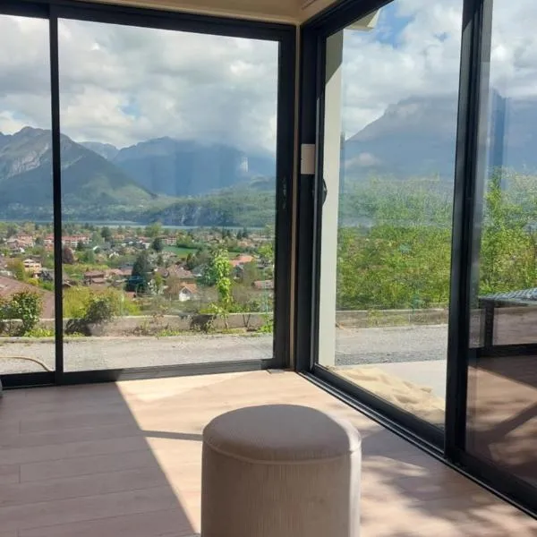 La Soldanelle vue lac et montagnes, hotel in Saint-Jorioz