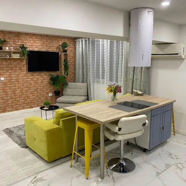Apartcentral, מלון בקלפט