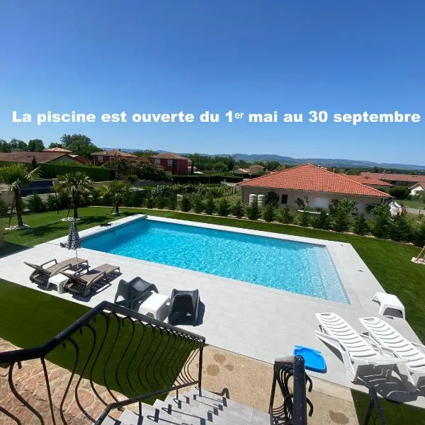 Chambre dans logement partagé chez l habitant avec piscine de 1 à 3 chambres, hotel v destinácii Grièges
