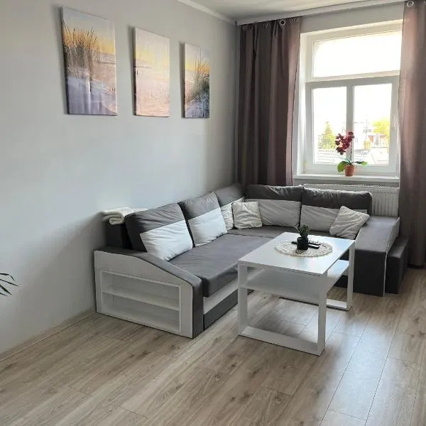 Apartament nad morzem Darłowo Młyńska, hotel v destinaci Darłowo