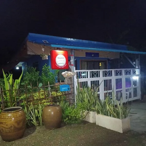 Sukanya Garden and Home โรงแรมในบ้านลาดหญ้า