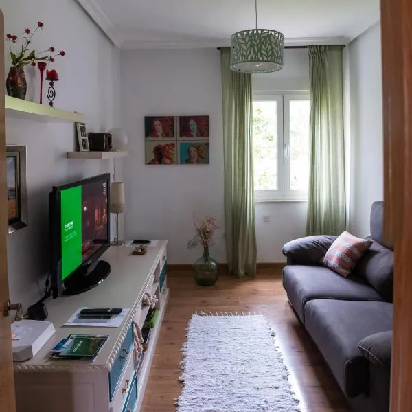 Apartamento en Sotrondio, hotel in Sotrondio