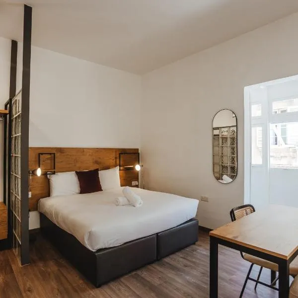 People & Places, hotel v destinaci Sliema