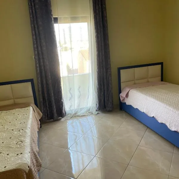 Room with garden view, hotel sa Kamëz