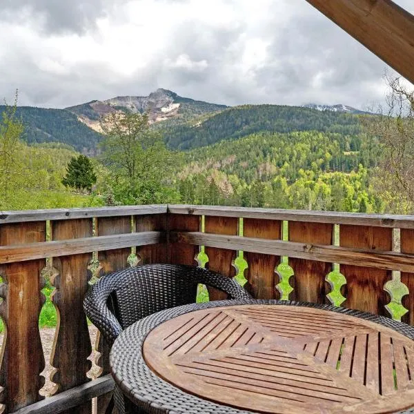 Huanzhof Ferienwohnung Schwarzhorn, hotel v destinaci Aldino