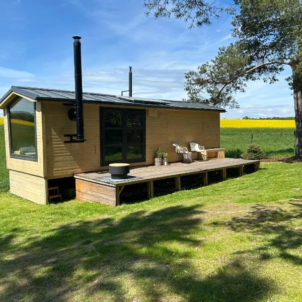Tinyhouse Březina, hotel v destinaci Dolní Bezděkov