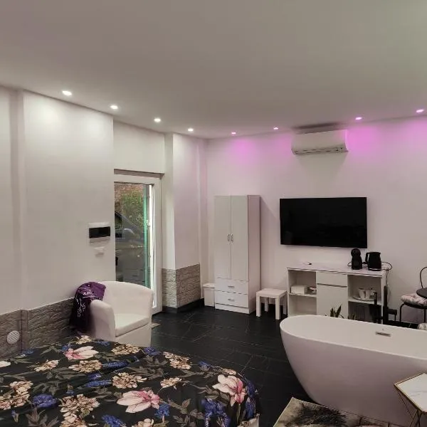 Galleria della Felicità, hotel v Janově