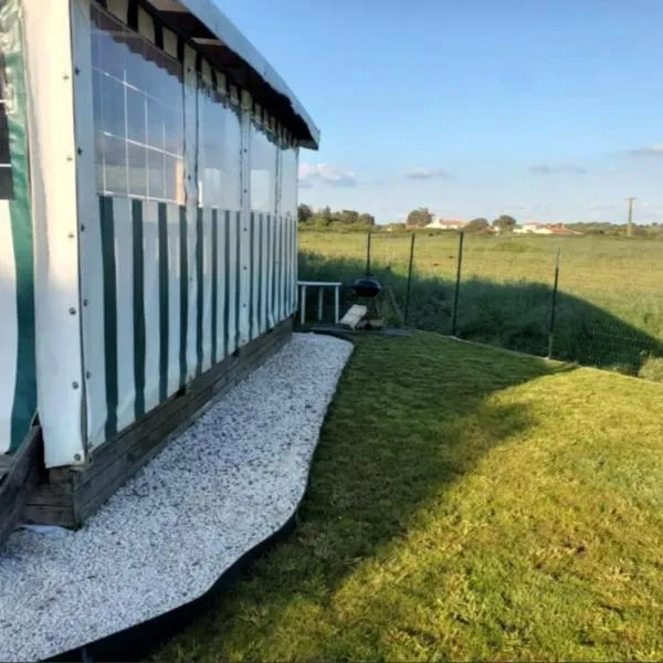 Mobil home familial, hotel en Talmont