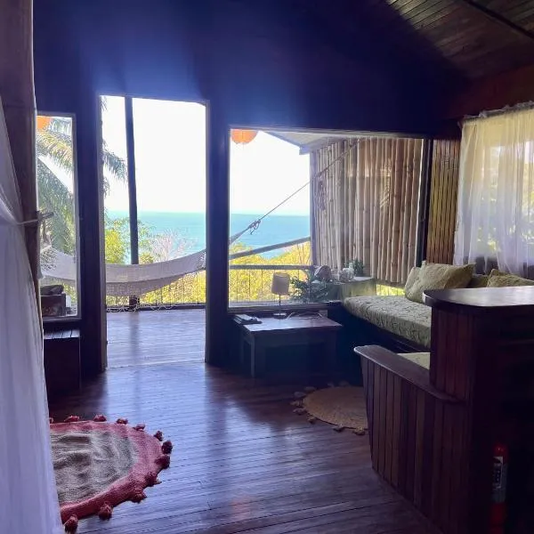 Iwa Zaru Sea view treehouse Free park tour & breakfast, hotel a Quepos