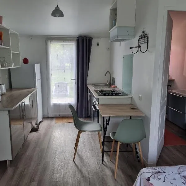 Gîte 2 personnes Pamacaldy, hotel v destinaci Damvix