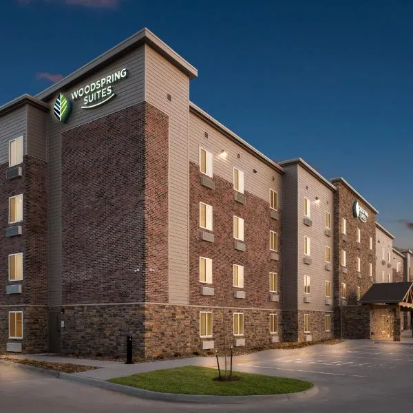 WoodSpring Suites Coralville Iowa City, ξενοδοχείο σε Coralville
