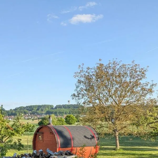 Natur, Wasser und Landleben - Camping mit eigenem Zelt, hotel in Bechhofen