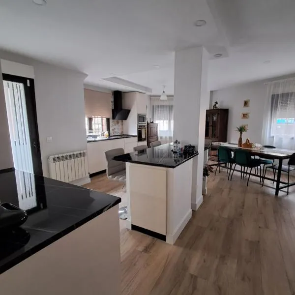 El Rincon La Roca, hotel en El Espinar