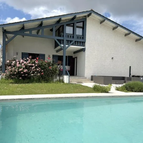 Villa Spa du Bassin - Le Teich - Bassin d'Arcachon – hotel w mieście Le Teich