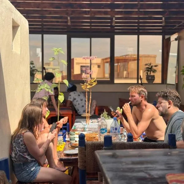Olas Surf Camp, hotel v destinaci Imsouane
