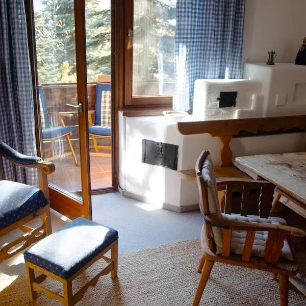 Stylish apartment with balcony, hotel in Altenmarkt im Pongau