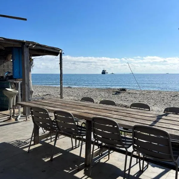 Caravane amy on the beach, hotel v destinaci Lucciana