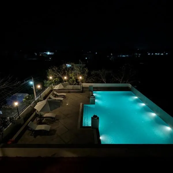 Aashreya Suites Tiruvannamalai, hotel v destinaci Tiruvannamalai