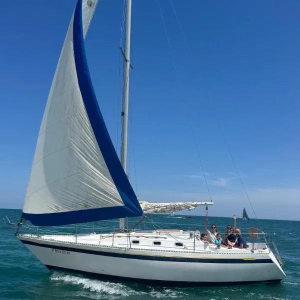 Sailing Experience in Barcelona, hotel v destinaci Barcelona