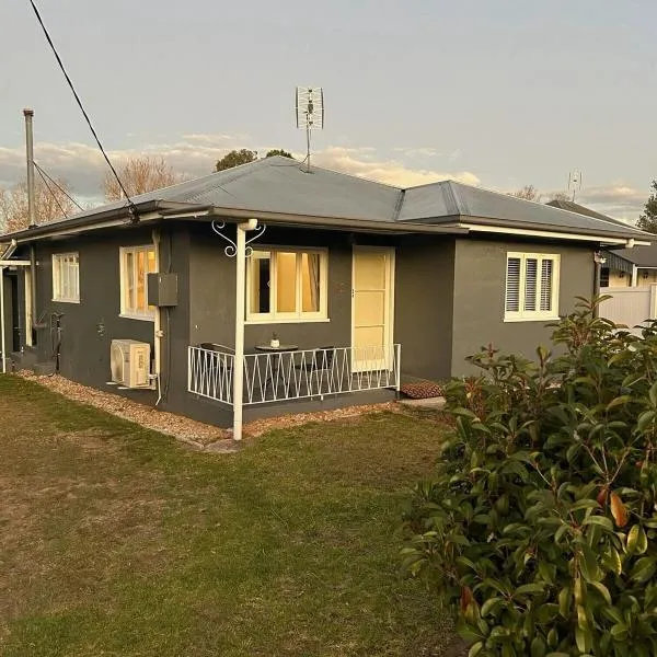 Denham Cottage - Quart Pot Creek, hotel v destinaci Stanthorpe
