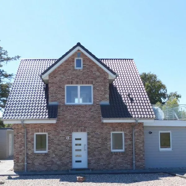 Komfortwohnung "Ausguck" direkt am Meer, mit Wallbox, hotel en Schönberg