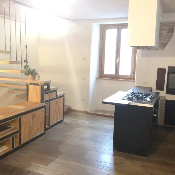 Casa centro storico Rieti, hotel in Rieti