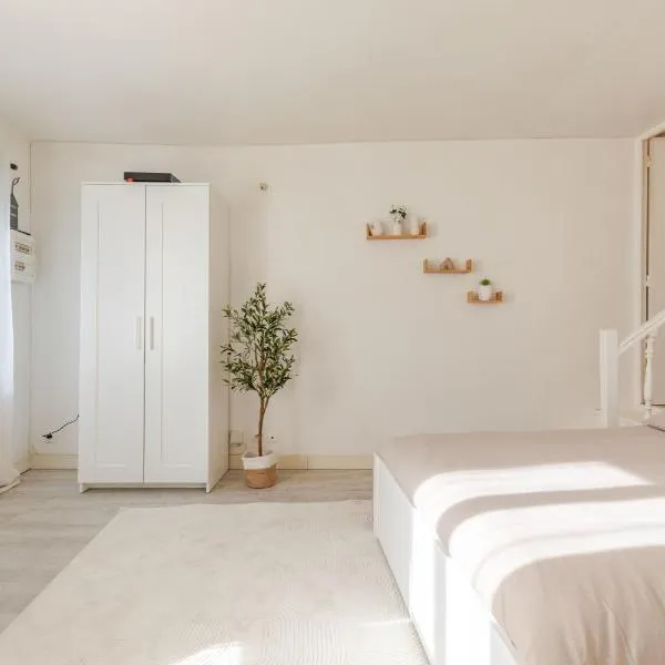 Appartement Cosy Tout confort Elbeuf、エルブフのホテル