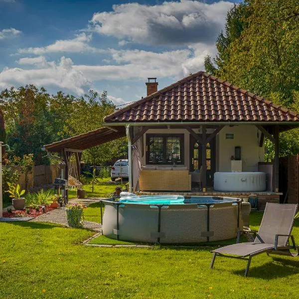 Kulcs a Kulcshoz Menedék, hotel in Kulcs