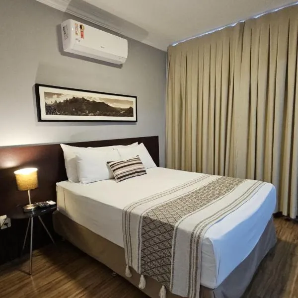 Hospedaria Santiago, hotel v destinaci Teresópolis