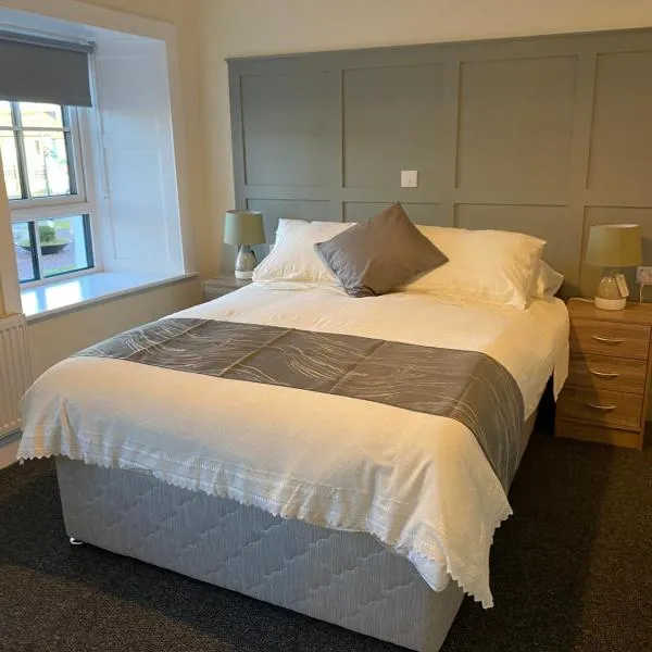 The Square Bed & Breakfast, hotel v destinaci Charlestown