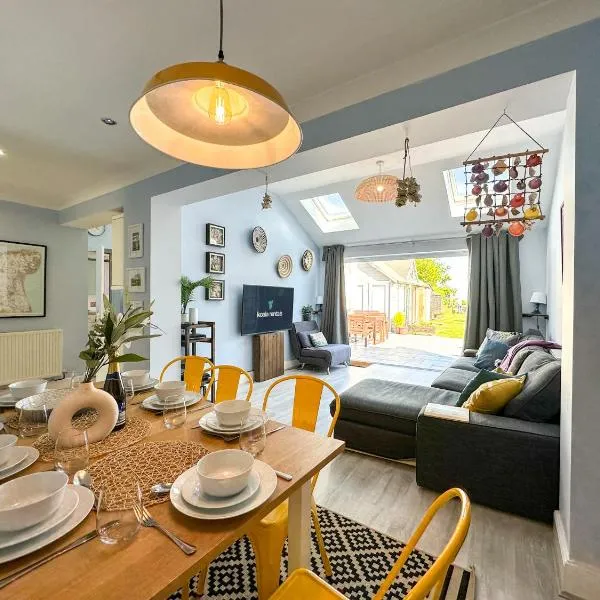 Modern Family Home near Reculver - Sleeps 8 - Pets Friendly!، فندق في Beltinge