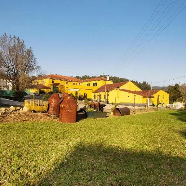 Df Alojamentos e Suites, hotel v destinaci Coimbra