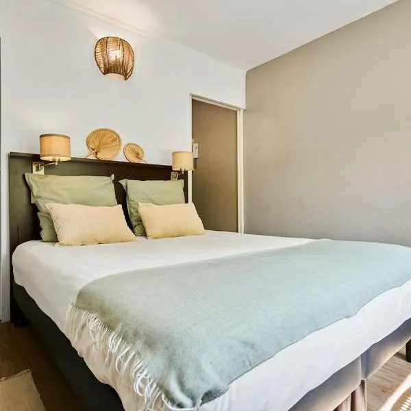 Charming studio, Vauban La Catho, Lille, hotel em Lille