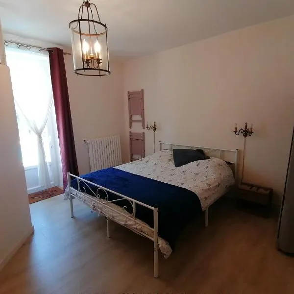 Chambre d'hôtes 1 - Rétro - Un Refuge à Cachen – hotel w mieście Cachen