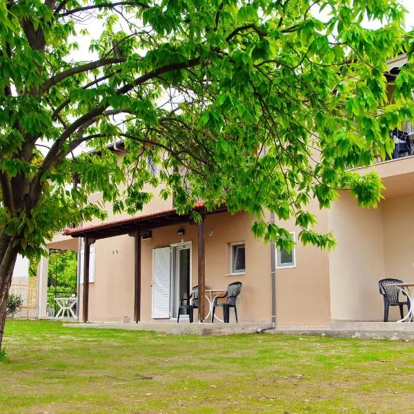 Kalouda Rooms, hotel a Paralía Skotínis