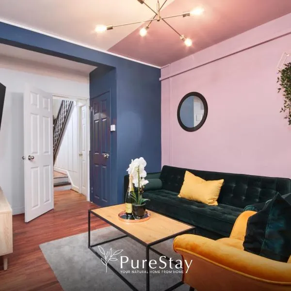 BIG Contractor House in Leamington Spa with 7 Beds by PureStay - 14 Night min!、レミントン・スパのホテル
