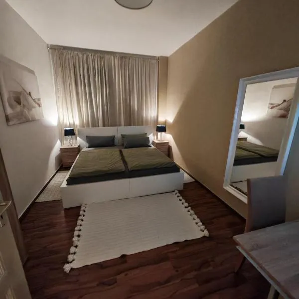 City Apartment I 75qm I Kostenloser Parkplatz I Nähe Staatstheater I WLAN, hotel v destinaci Cottbus