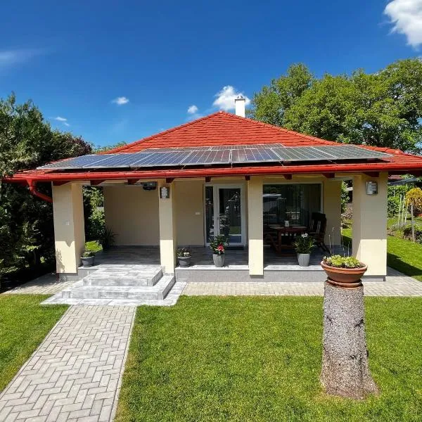 Vadvirág Vendégház Gárdony, hotel in Gárdony