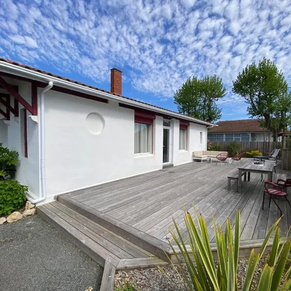 La Casita, ξενοδοχείο σε Arès