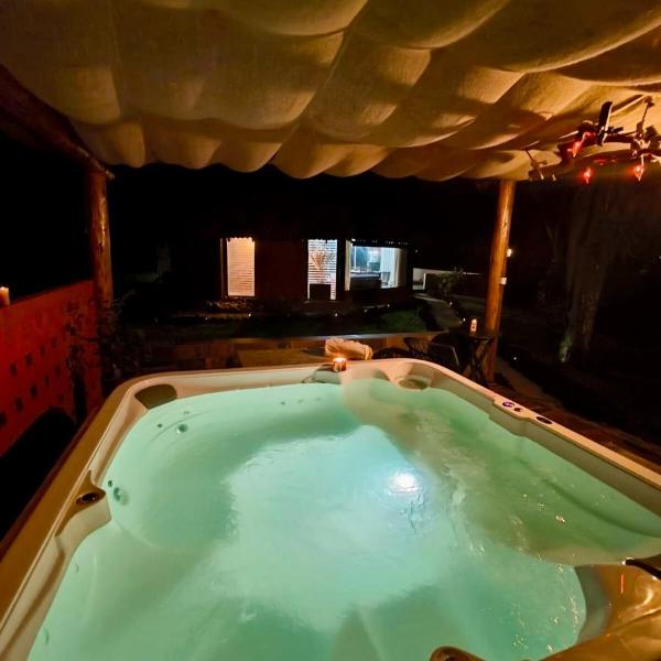 Chalé com Jacuzzi em Morretes