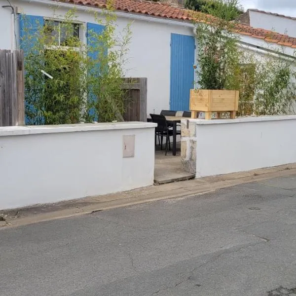 la cabane de chez berthe proche de la plage, hotel in Chaucre