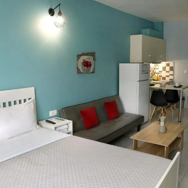 Menta Studios, next to metro station, smart tv, hotel a Salonicco