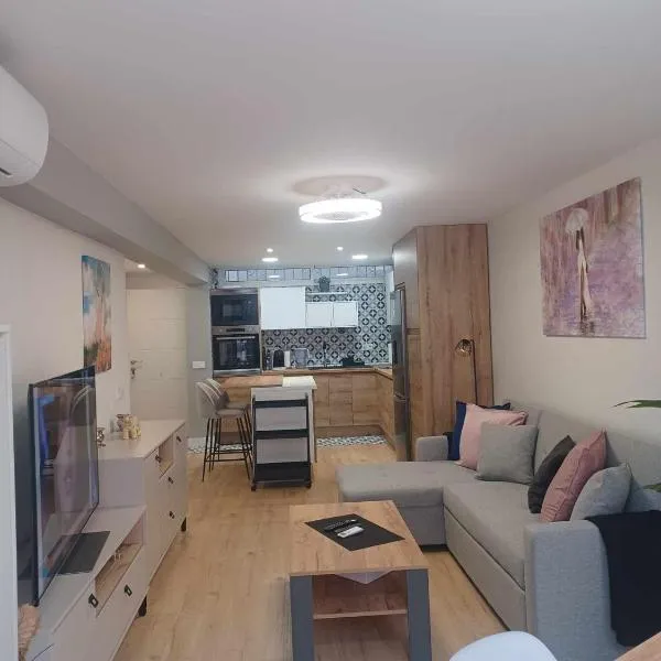 Acuario stay, hotel i Benalmádena