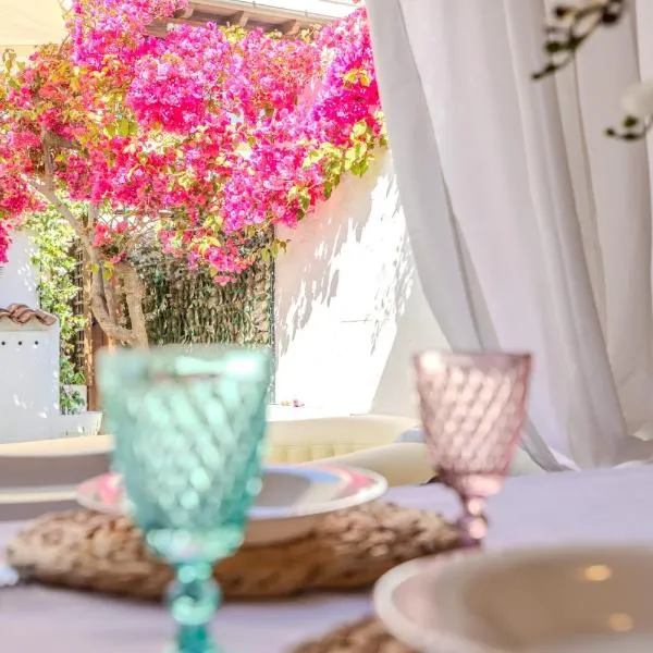 Maria House, Jacuzzi e Patio, hotel i Olbia