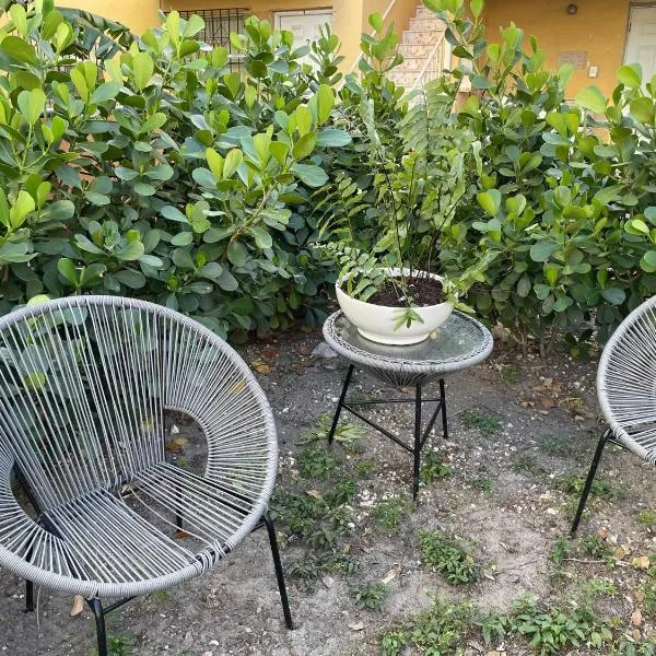 2 Bedroom Apartment Free Reserved Parking โรงแรมในไมอามี